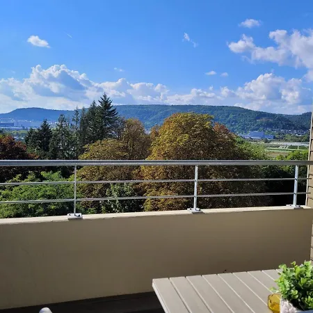 Appartement Newly Renovated, Bright Two-Bedroom Apartment Trier