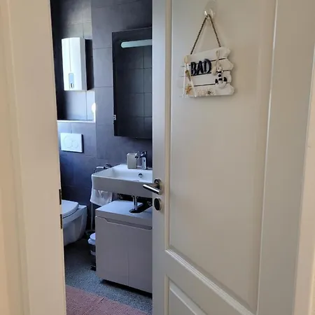 Appartement Newly Renovated, Bright Two-Bedroom Apartment